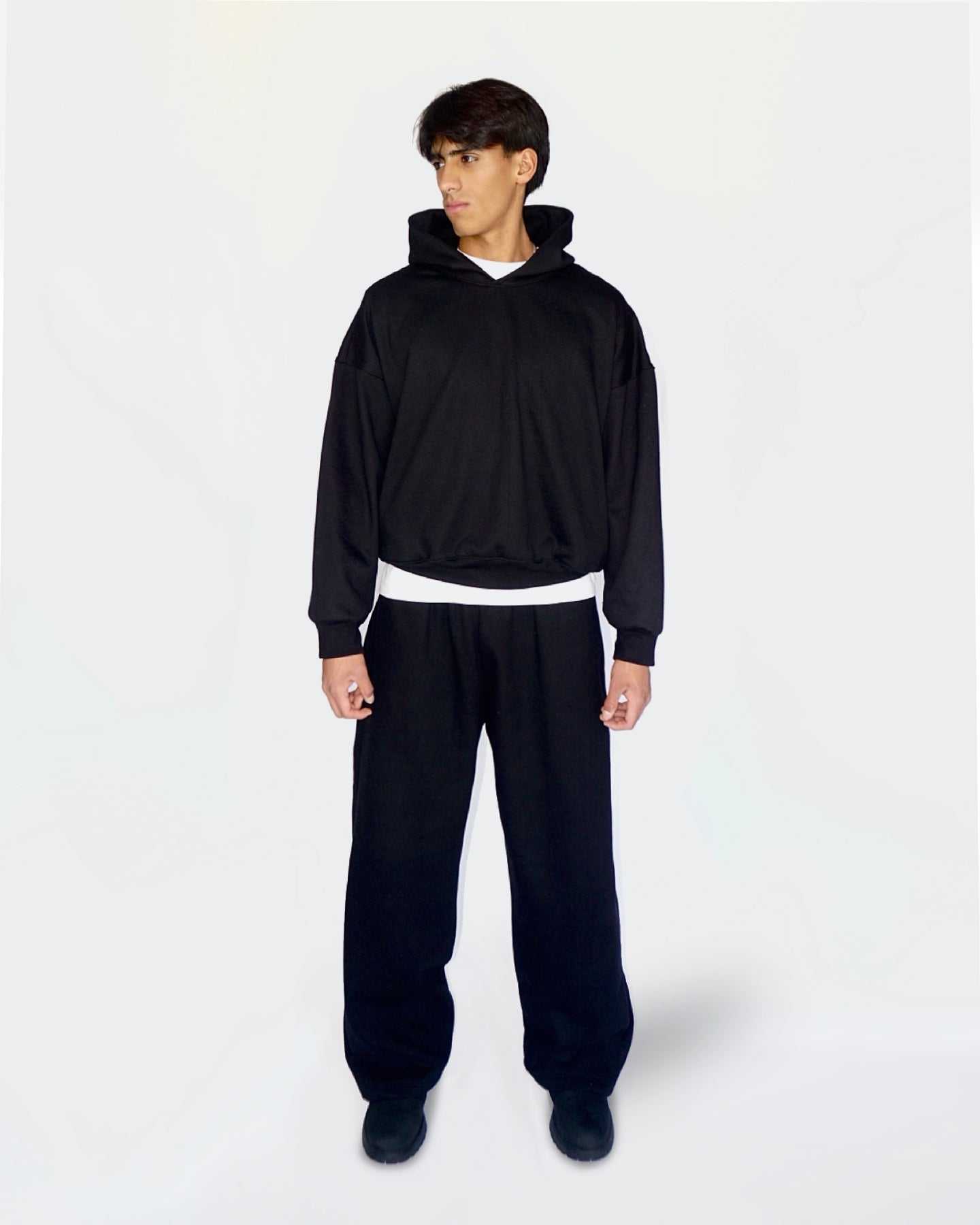 CONJUNTO BÁSICO - NEGRO