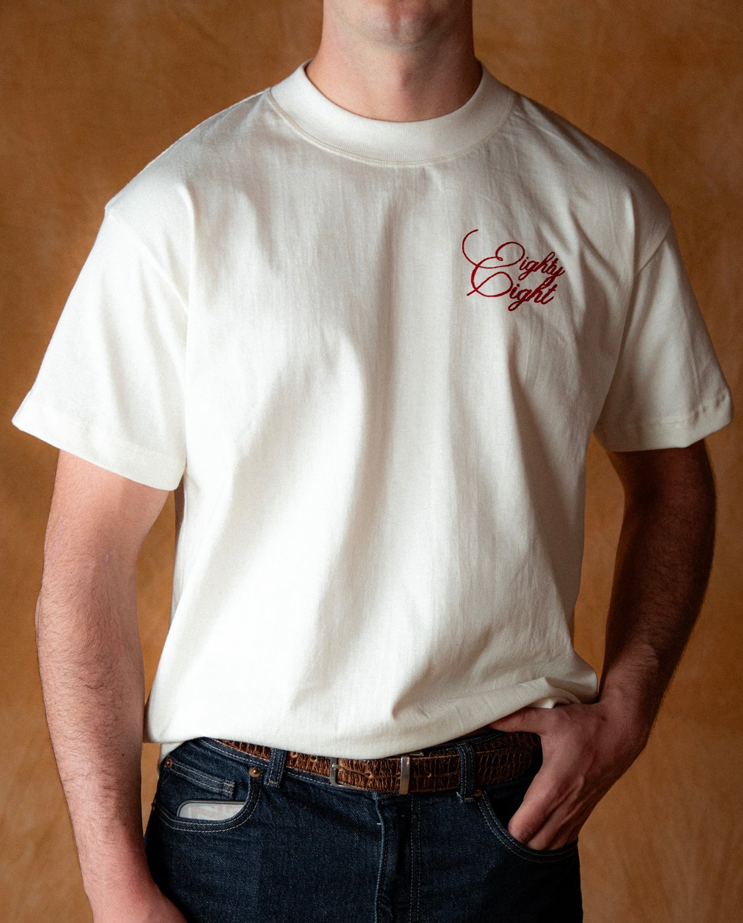 SCRIPT TEE