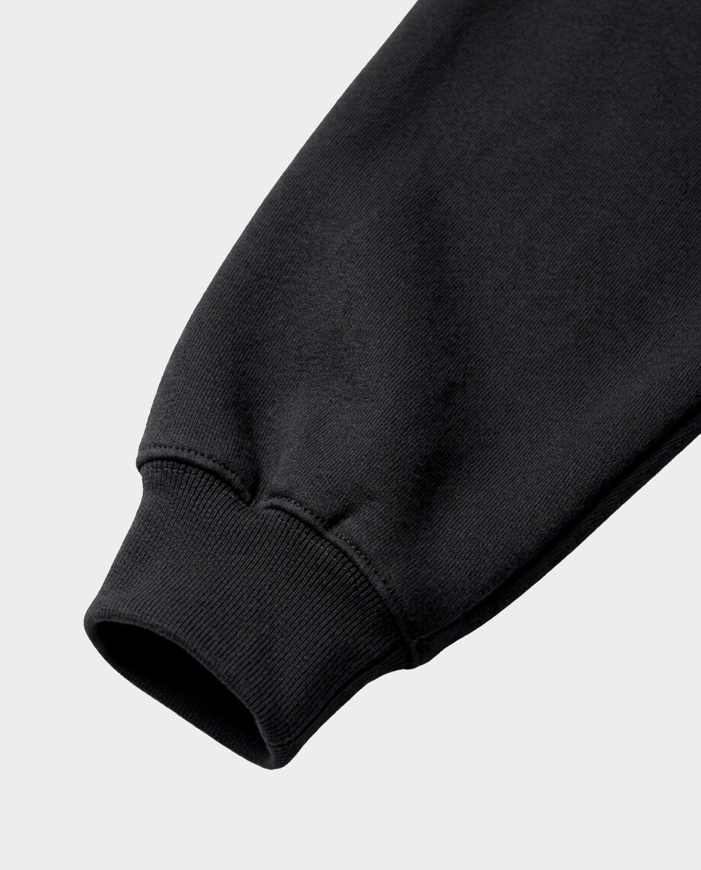BOXY QUARTER ZIP - NEGRO VINTAGE